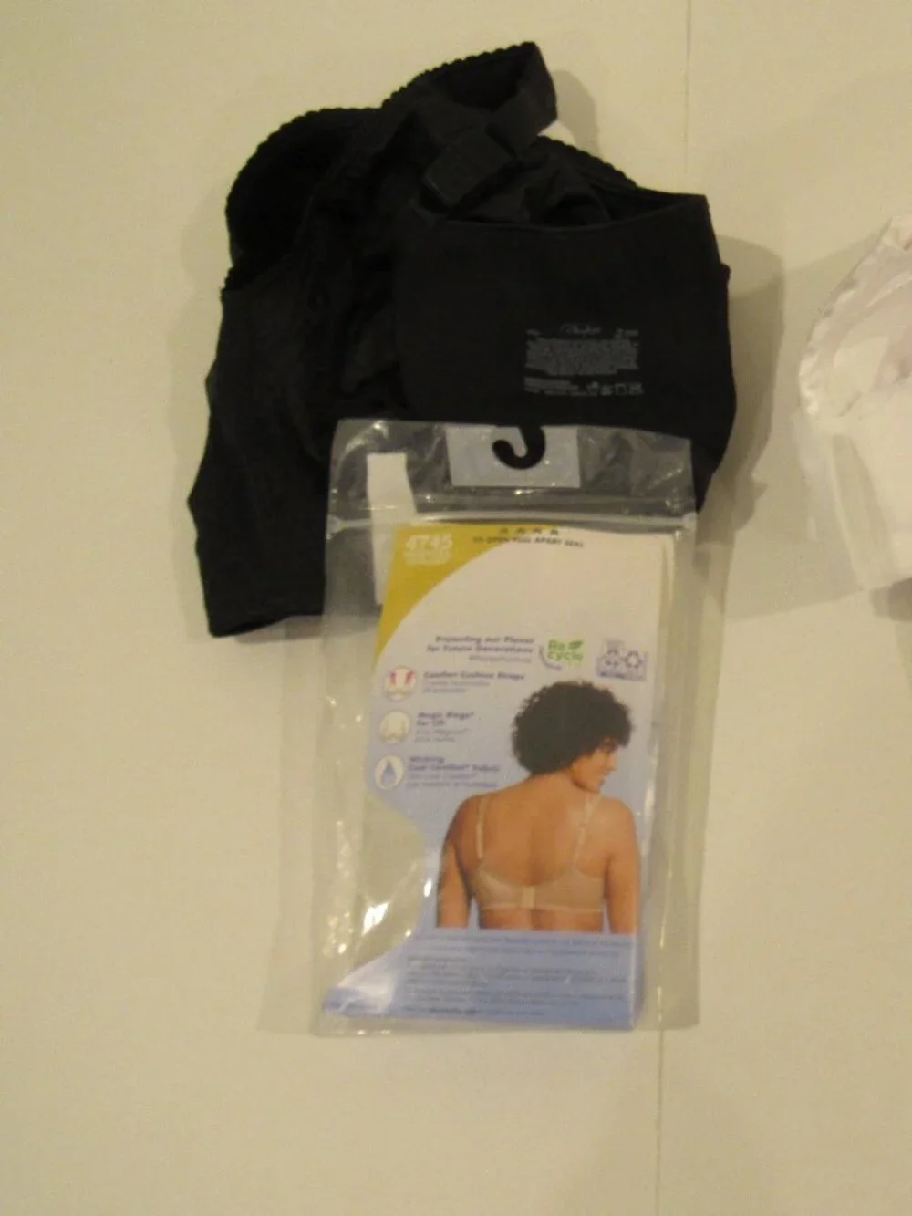 TWO NEW $39 Playtex 18 hour bras size 44DDD